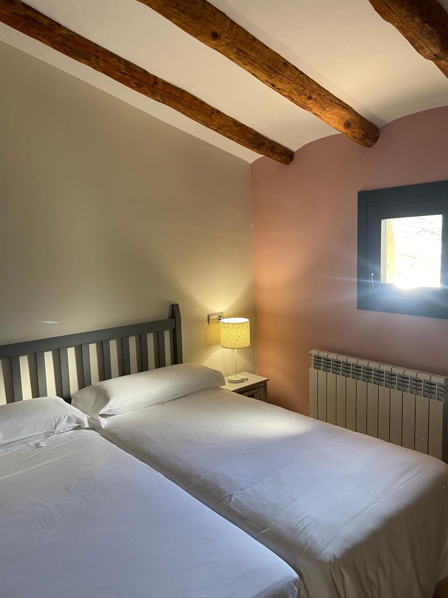 Maset Del Riu Guest House Valderrobres Exterior foto